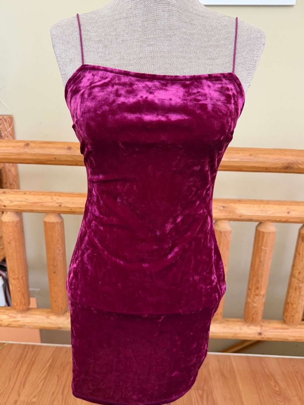 Urban Renewal Crushed Velvet Bodycon Mini Dress | Magenta | Small - Picture 4 of 9
